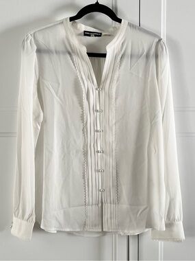 Karl Lagerfeld Ivory Pleated Button-Front Blouse size M
